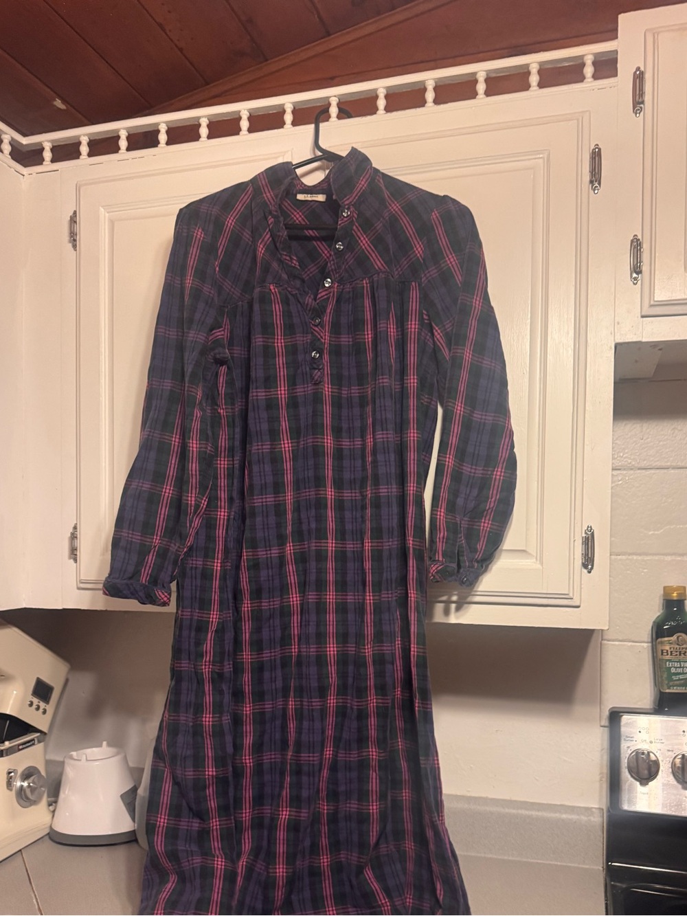 L.L. Bean Navy and Pink Plaid Long-Sleeve pajamas size small